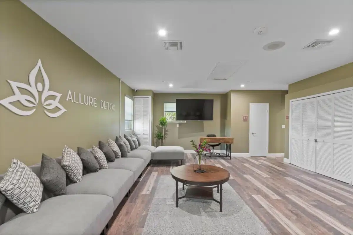 Allure Detox